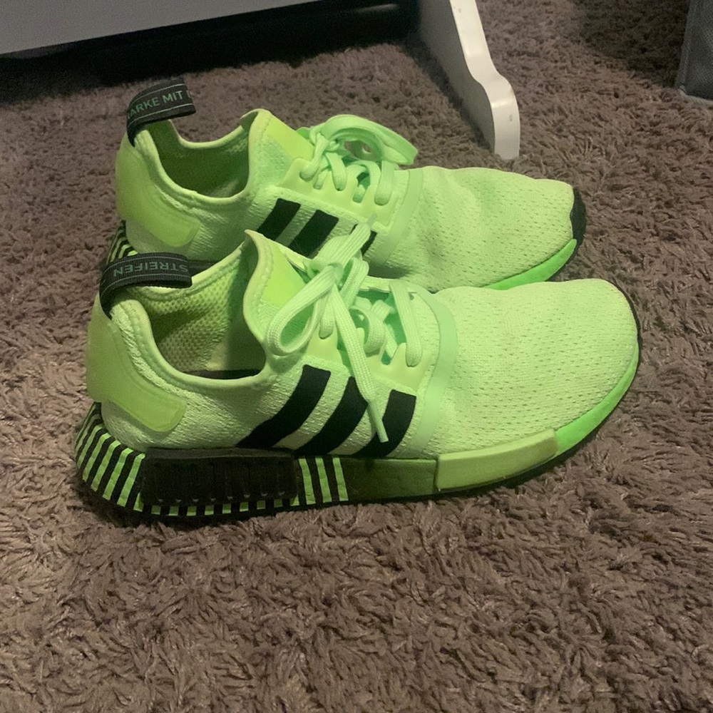 Adidas Sneakers